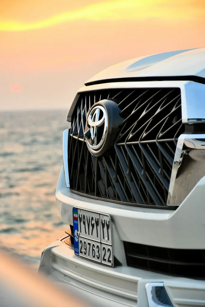 unsplash_gT4NTQk3zGI_Toyota - Land Cruiser .jpg.jpg.jpg.jpg.webp