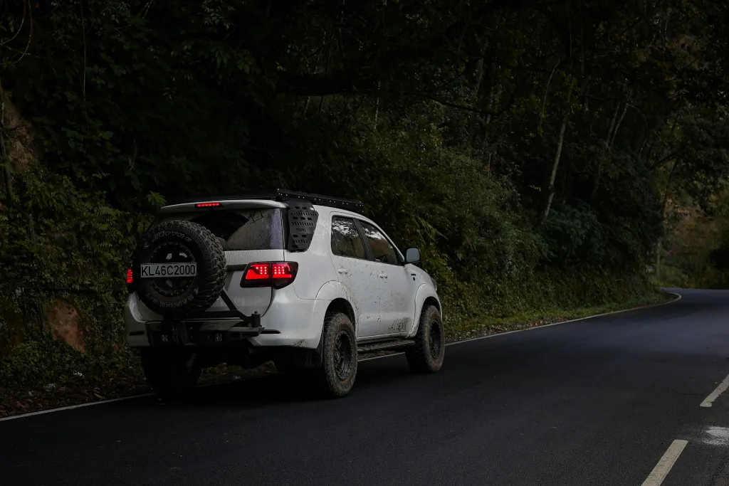 unsplash_4dnzda9Mw5o_Toyota - 2017 Fortuner .jpg.webp